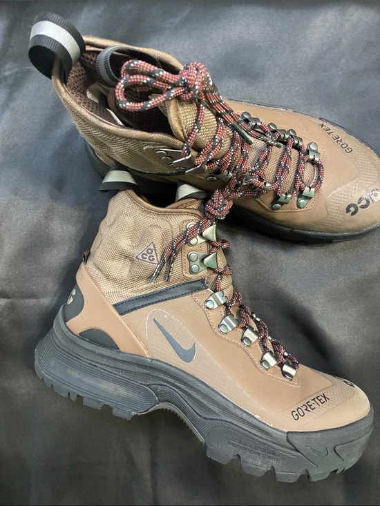 Nike Other - Nike ACG Men’s Brown Gore-Tex Lace-Up Hiking Boots Size 5